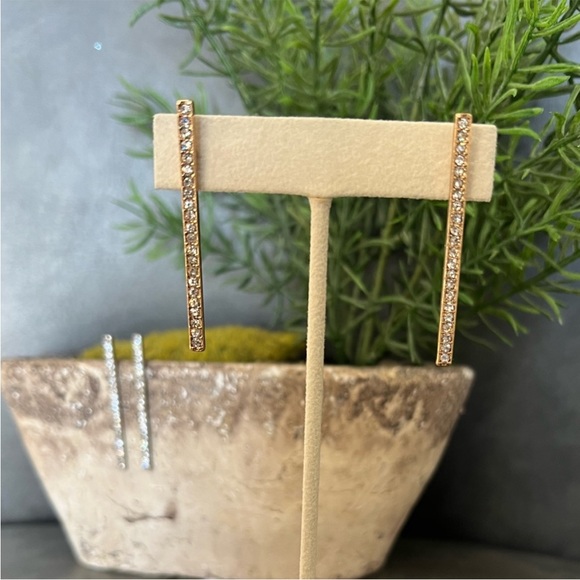 Set of 2- Vince Camuto Long Stud Pavé Earrings set of gold and sliver - Picture 2 of 4